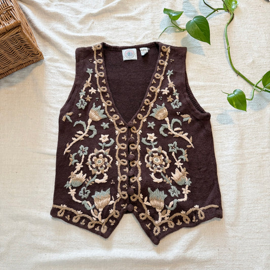 Vintage Cape Isle Knitters Embroidered Sweater Vest – Floral Cottagecore Boho | Size M