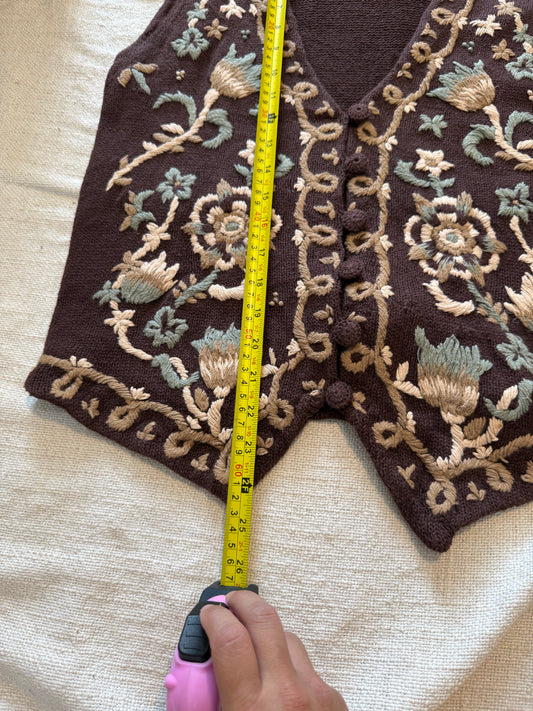 Vintage Cape Isle Knitters Embroidered Sweater Vest – Floral Cottagecore Boho | Size M