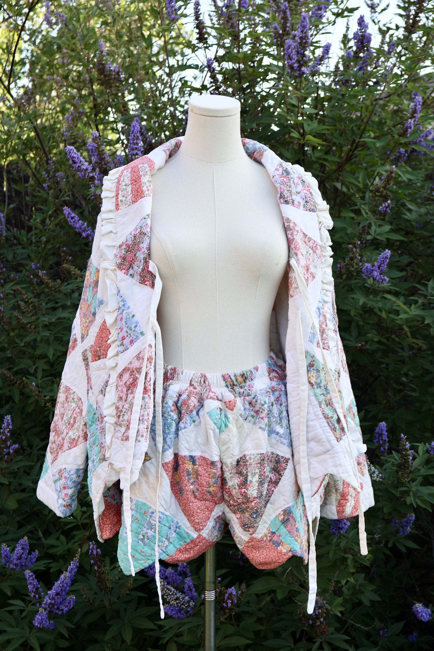 Delphine Set