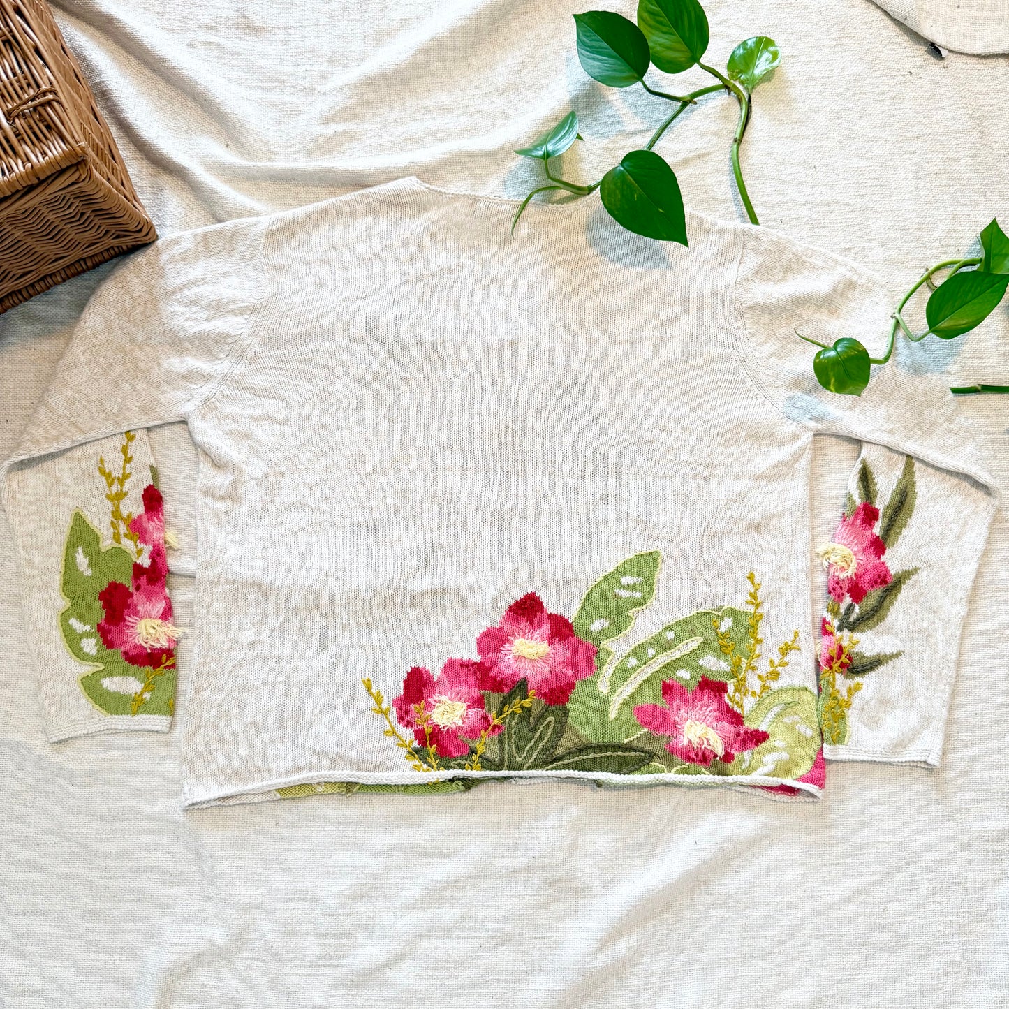 Vintage Susan Bristol Hummingbird Cardigan – Embroidered Detail | Size XL