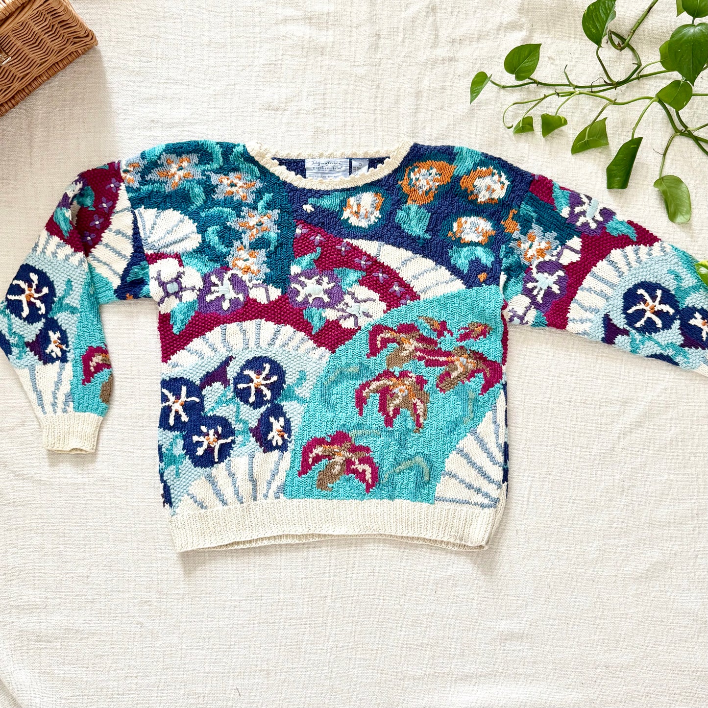 Signature by Northern Isles Hand Knit Sweater L | Floral Botanical Art Pullover