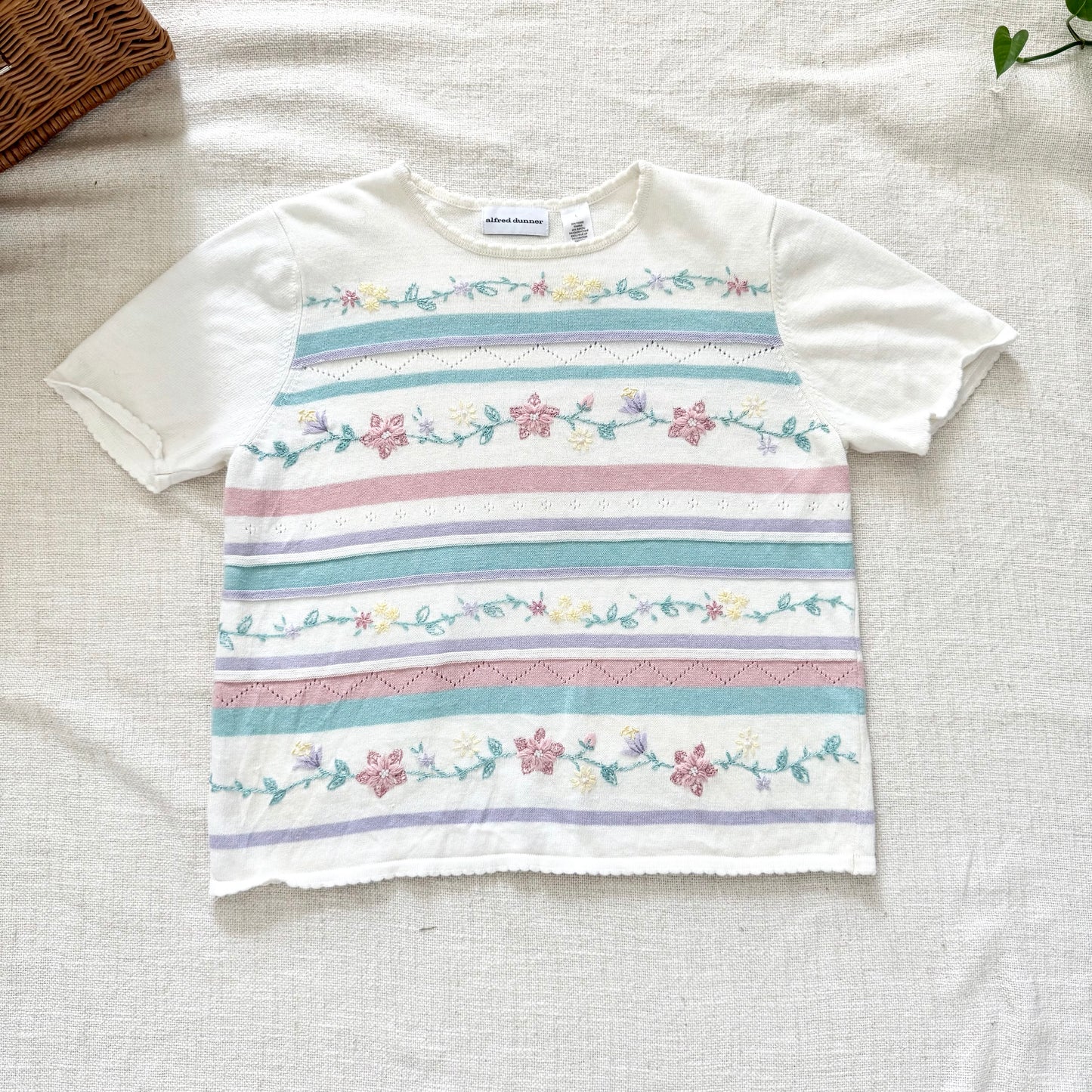 Vintage Alfred Dunner Embroidered Floral Sweater | 90s Pastel Knit Top (Large)