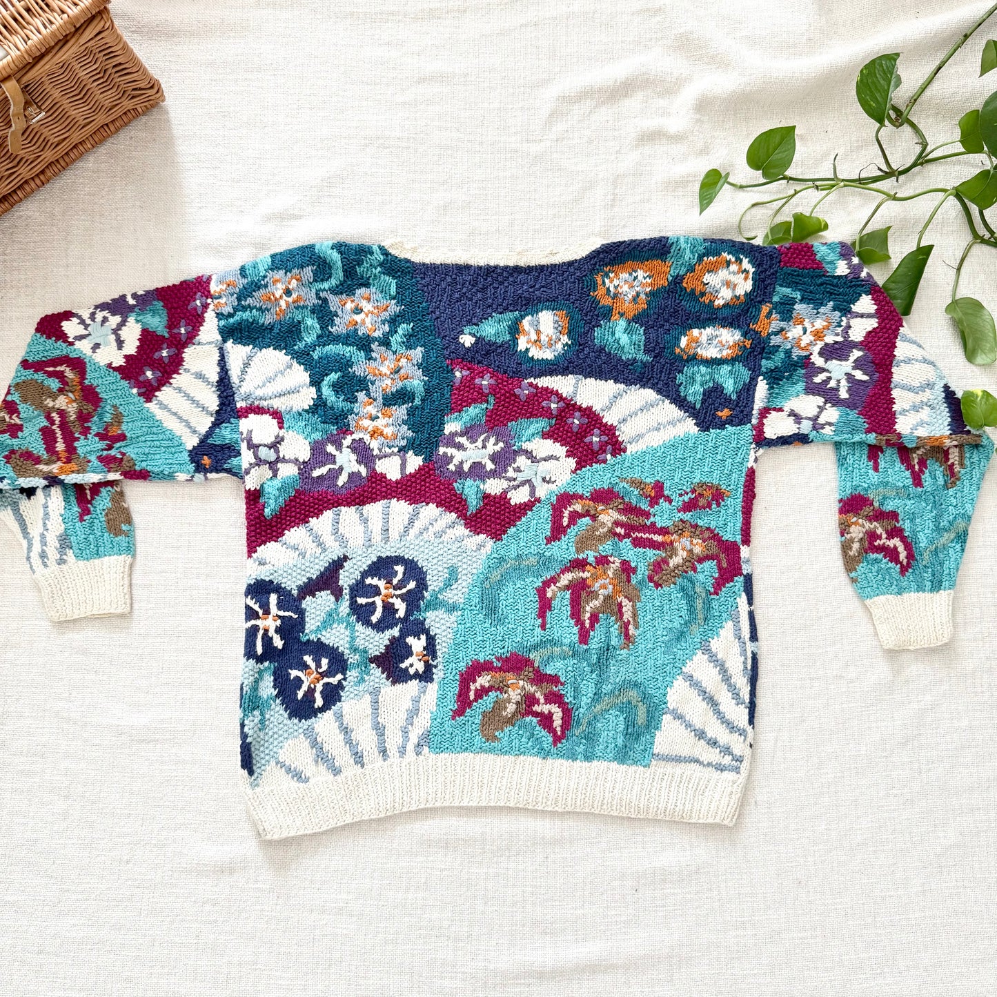 Signature by Northern Isles Hand Knit Sweater L | Floral Botanical Art Pullover