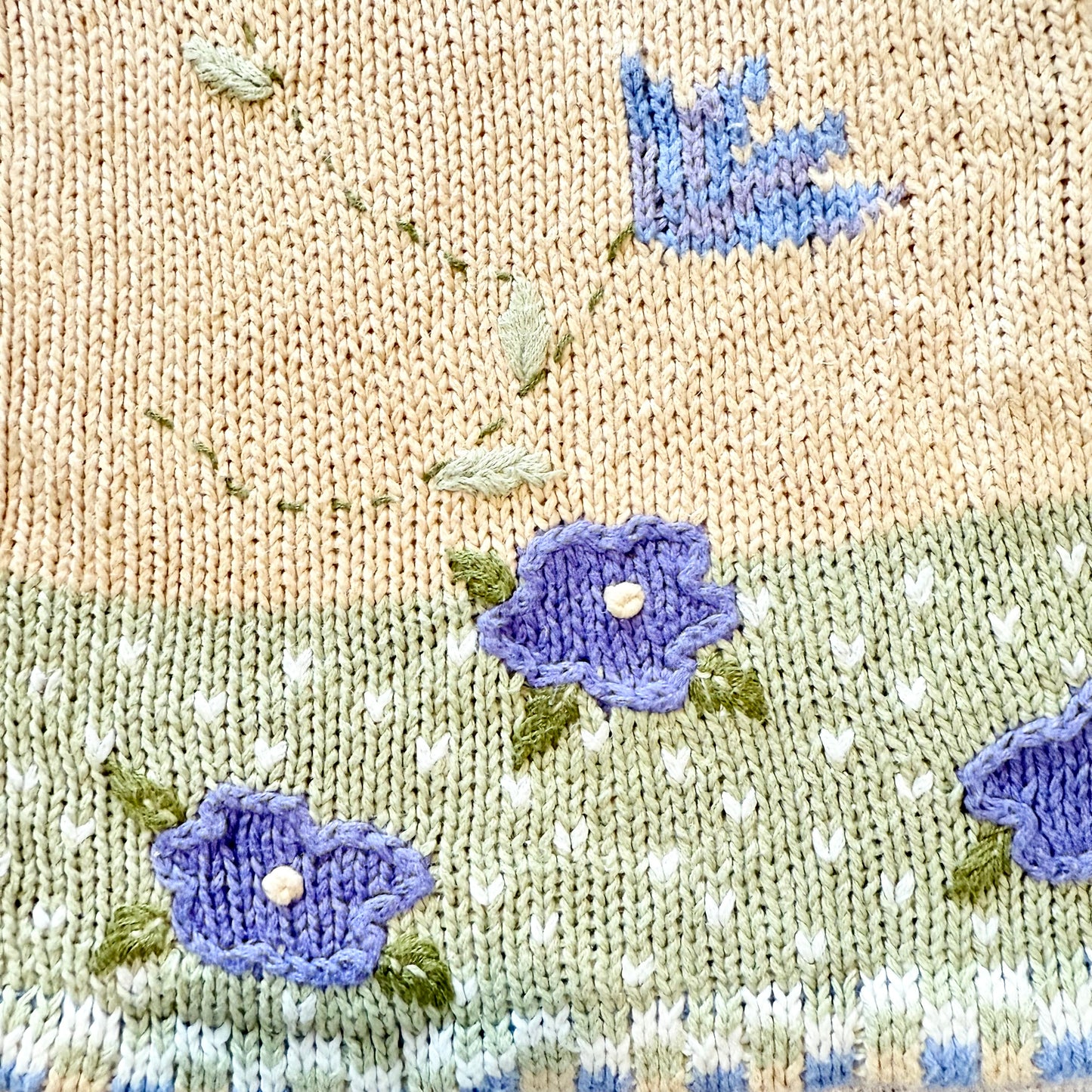 Vintage Icelandic Design Knit Sweater – Pastel Floral Button-Up Crewneck, Women’s M