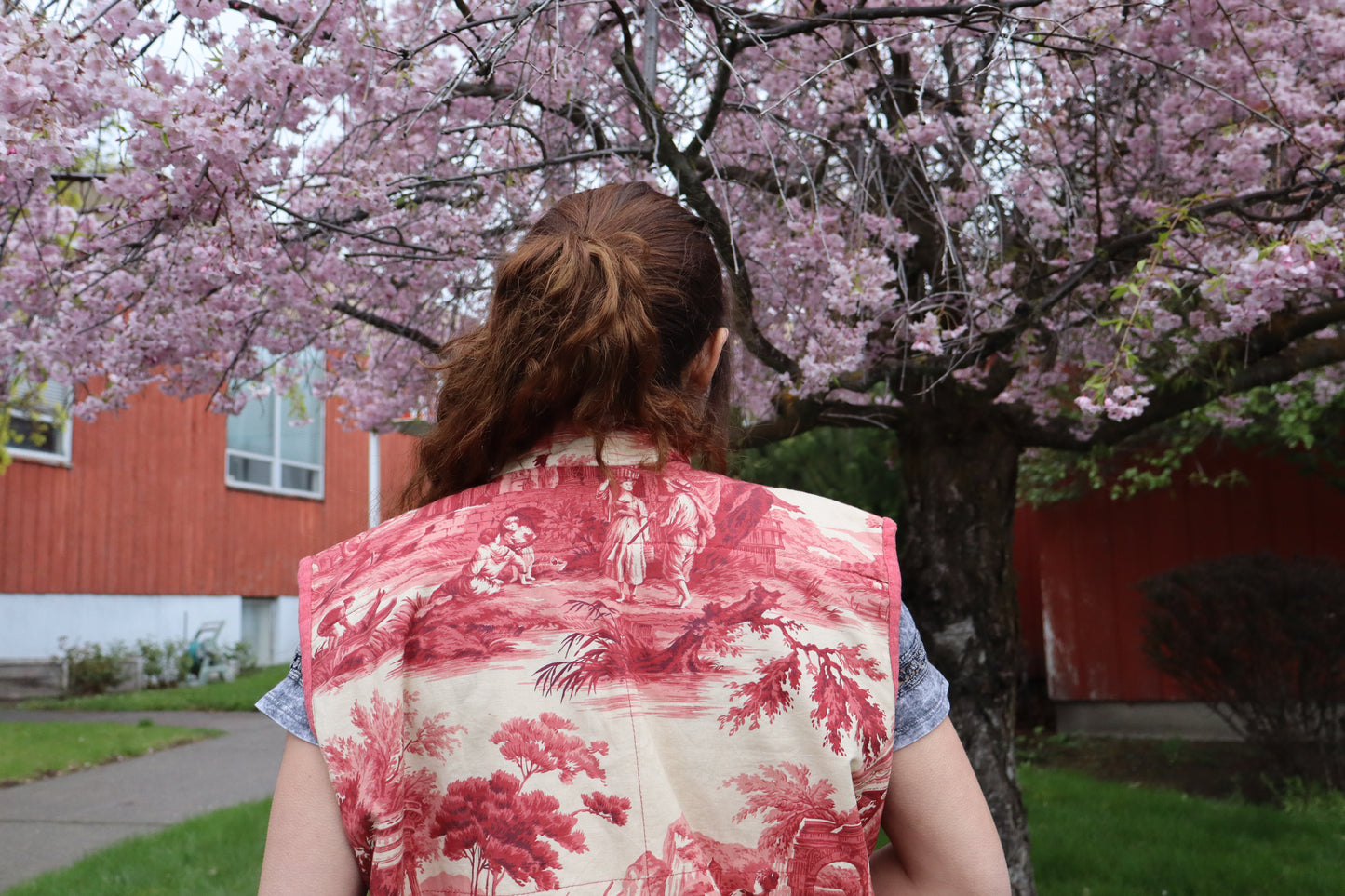 Crimson Toile Quilt Set
