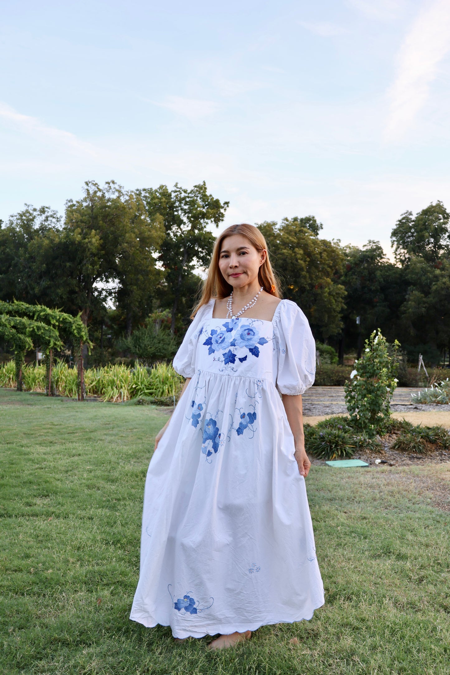The Célestia Blue Rose Dess