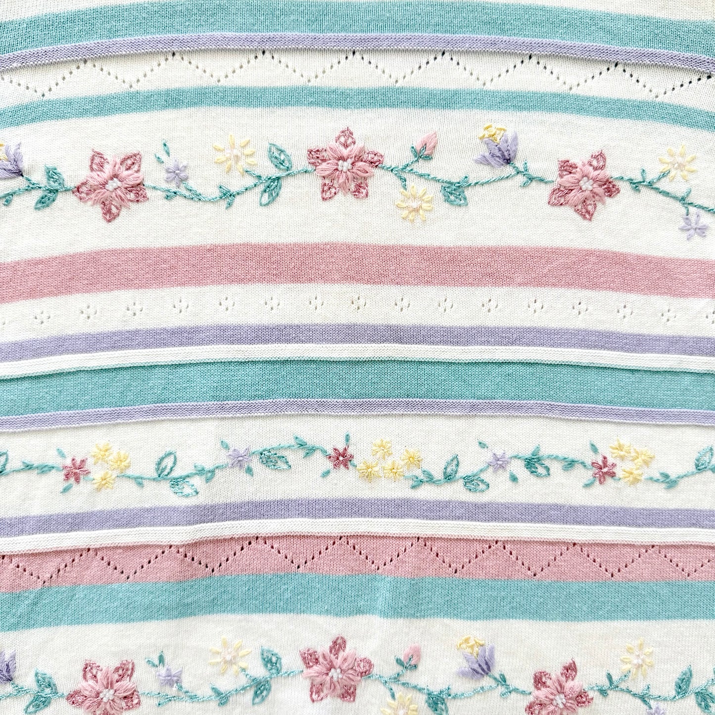 Vintage Alfred Dunner Embroidered Floral Sweater | 90s Pastel Knit Top (Large)