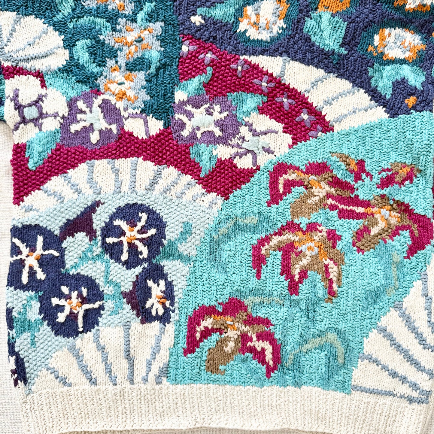 Signature by Northern Isles Hand Knit Sweater L | Floral Botanical Art Pullover