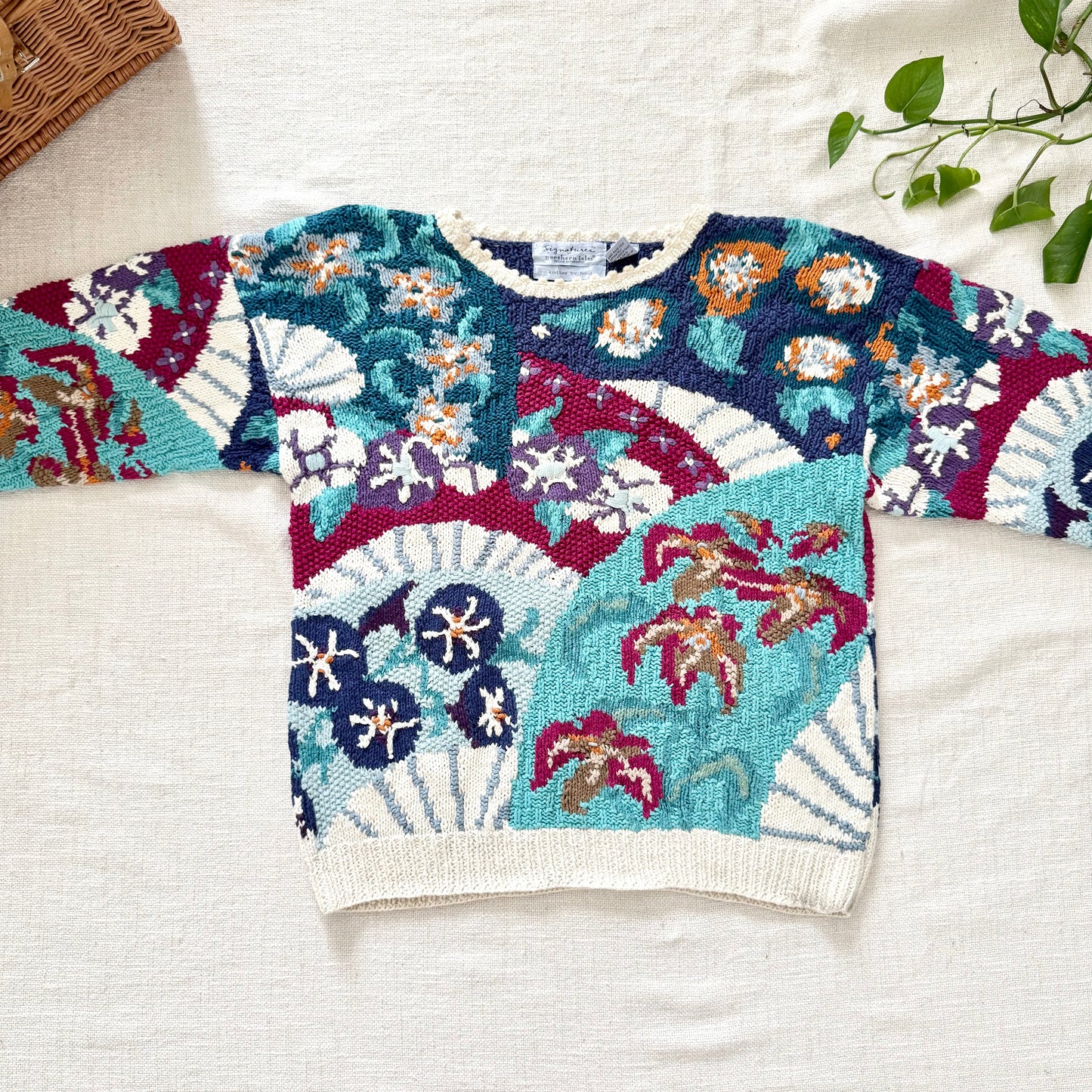 Signature by Northern Isles Hand Knit Sweater L | Floral Botanical Art Pullover